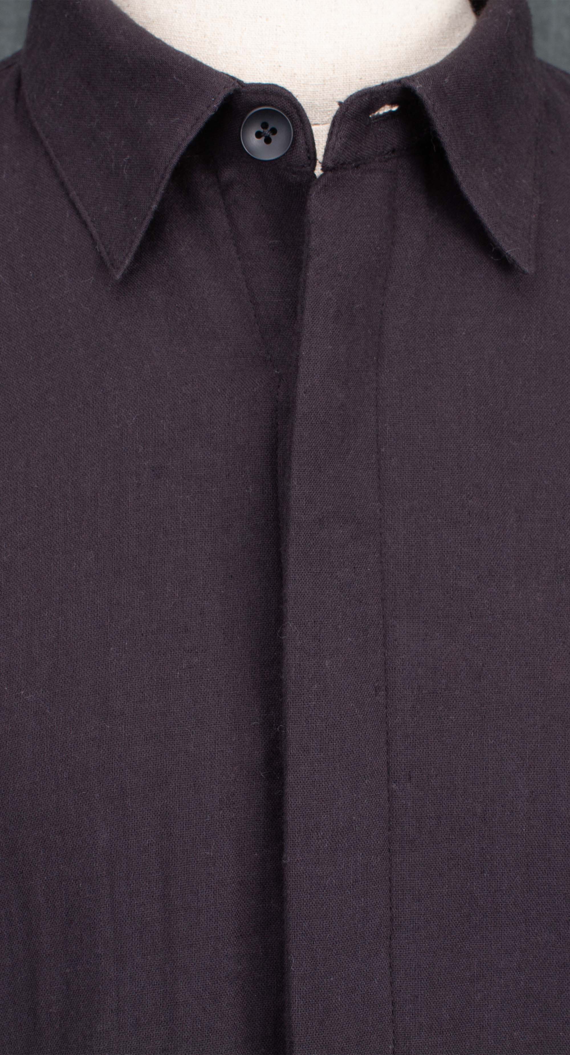 히든버튼 루즈 핏 셔츠 블랙
